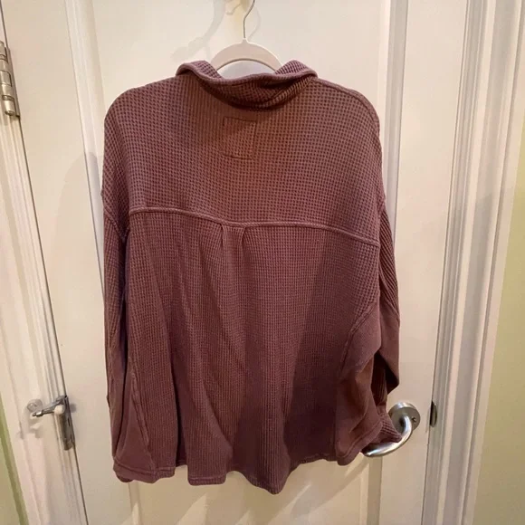 A classic waffle brown shirt jacket - Picture 3 of 3